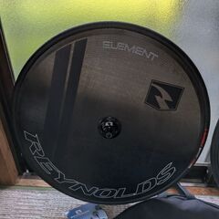 トライアスロンバイクレイノルズカーボンホイールの画像