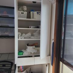 食器棚の画像