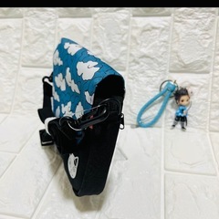 お早めにどうぞ！ スマホポーチ 炭治郎キーホルダー付きの画像