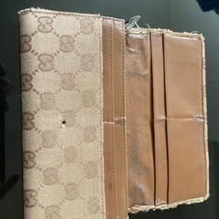 GUCCIの財布売ります
の画像