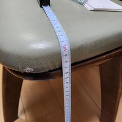 回転式　　ダイニングチェア3つの画像