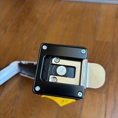SHOPPINGALL モニターアーム ホワイト　USBポート付きの画像