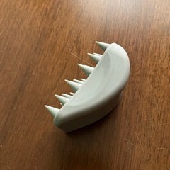 頭皮マッサージ用ブラシの画像