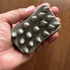 頭皮マッサージ用ブラシの画像