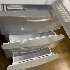 冷蔵庫
の画像