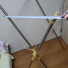 物干しラックの画像