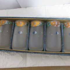 贈答品いろいろ　古くて　箱は汚いので中身だけでもいいです　箱は置いといてくださいの画像