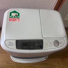 三菱の石油ファンヒーター KD-258Vの画像
