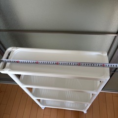 隙間収納　ラックの画像