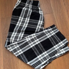 GU ワイドパンツ　黒チェック柄　Mの画像