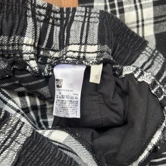 GU ワイドパンツ　黒チェック柄　Mの画像