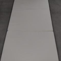 20250813015　家具　三つ折りマットレスの画像