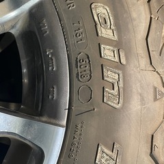 ハイエース用タイヤ➕ホイールの画像