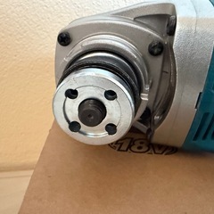 makita 充電グラインダの画像
