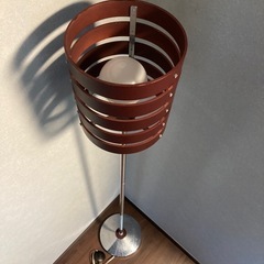 無料 電気スタンド　照明　インテリアの画像