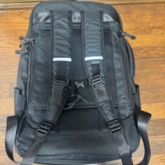 ムスタッシュ リュック 撥水 拡張機能 黒 44L/52L バックパックの画像