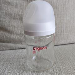 【未使用品】母乳実感　哺乳びん（耐熱ガラス製）　160mlの画像