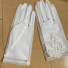 結婚式　新婦用手袋の画像