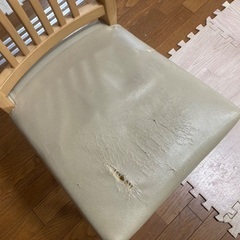 ニトリダイニングチェア2脚の画像