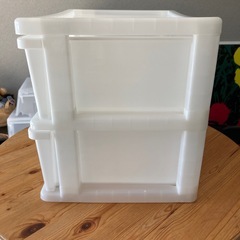 プラスチック製収納チェスト2段の画像