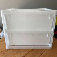 プラスチック製収納チェスト2段の画像