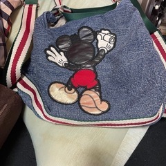 引越しの為激安で👍🩷スヌーピー、マッキーカバンの画像
