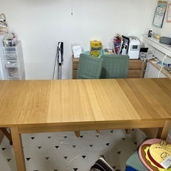 IKEA ダイニングテーブルの画像