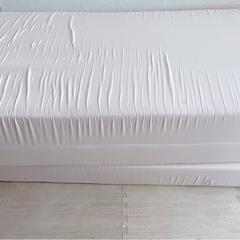 ダブルベッド　マットレスとカバーのみ　　　
17センチ　高反発の画像