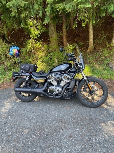 ほぼ未使用！ハーレーRH975ナイトスター純正シート ナイトスター