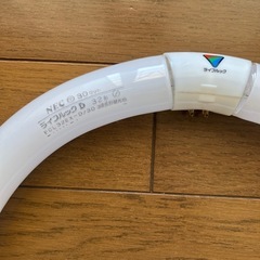 蛍光灯　NECライフルックDの画像