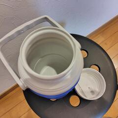 Coleman: 保冷水筒の画像