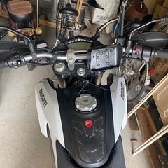 お話中　ドゥカティ　ハイパーストラーダ821 の画像