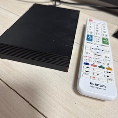 テレビ40インチ&外付けハードディスクの画像
