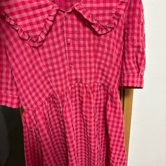 シャツとドレスの画像