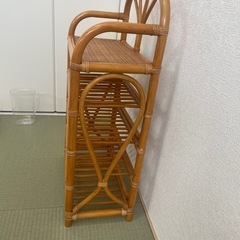 ラタン　ラック　の画像