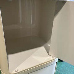 【Kartell/イタリア製ブランド家具】キャビネット　カルテル　デザイナーズ　収納家具　収納棚　インテリア　オシャレ家具　雑貨　おしゃれ　お洒落　モダン　棚　スクエア　引き戸【37.7×37.7高75.2】の画像