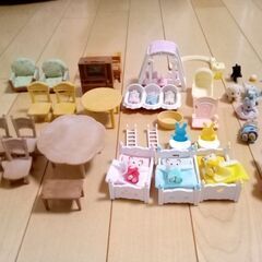 シルバニアファミリー　ハウスとフィギュアいろいろの画像
