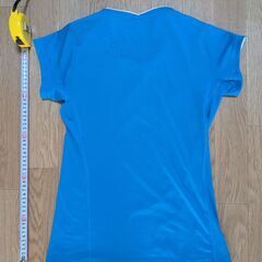 adidas バドミントン用Tシャツの画像