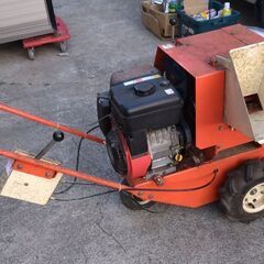 ウッドチッパー 粉砕機の画像