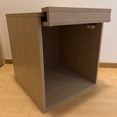 一段　カラーボックスの画像