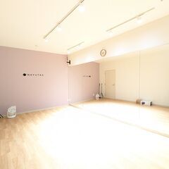 【無料体験レッスン受付中】マンツーマンダンスレッスンならNAYUTAS中野校で。現役人気ダンサーが講師！駅チカ。（KPOP、HIPHOP、Jazz、House、ストリート、etc）の画像