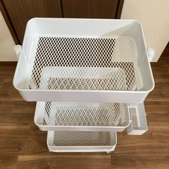 スチールワゴン　
の画像
