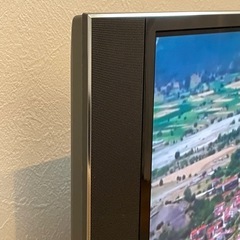 ✨美品✨特価❗️Panasonic TH-60EX850 60型液晶テレビ　壁掛け金具付の画像