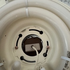 ③ 照明　天井　蛍光灯　電気　部屋の画像