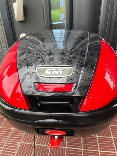 GIVI リアトップケース
