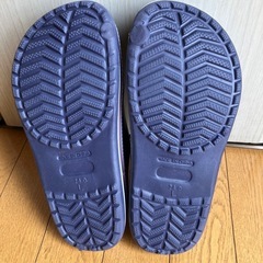  【お話し中】レディースクロックスLサイズ　24.0の画像