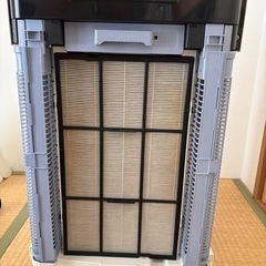 DAIKIN ダイキン 加湿空気清浄機 MCK 70T-Wの画像