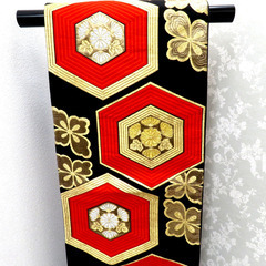 袋帯 黒 金 赤 銀 亀甲 花 六通柄 正絹 仕立て上がり フォーマル 長さ409.5cm【中古】 【キモノオフ野々市若松店】の画像