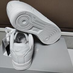 格安 新品 エアフォース1Low キャンバス白の画像