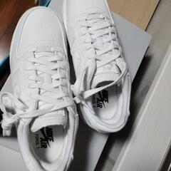 格安 新品 エアフォース1Low キャンバス白の画像
